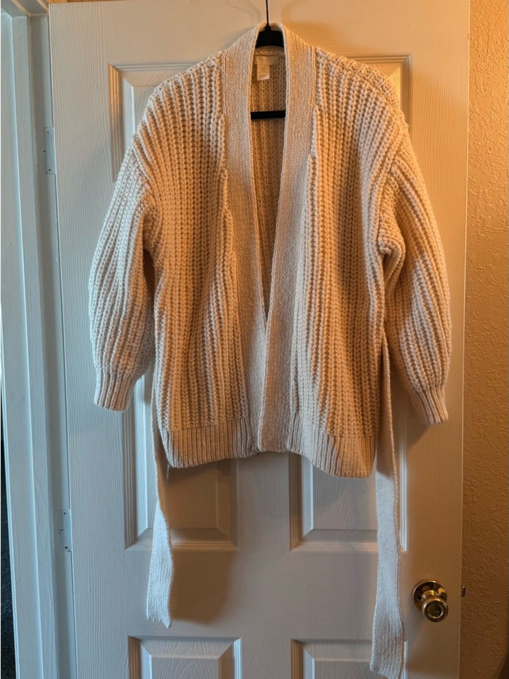 H&M Cream Chunky Knit Belted Cardigan - Picture 2 of 4